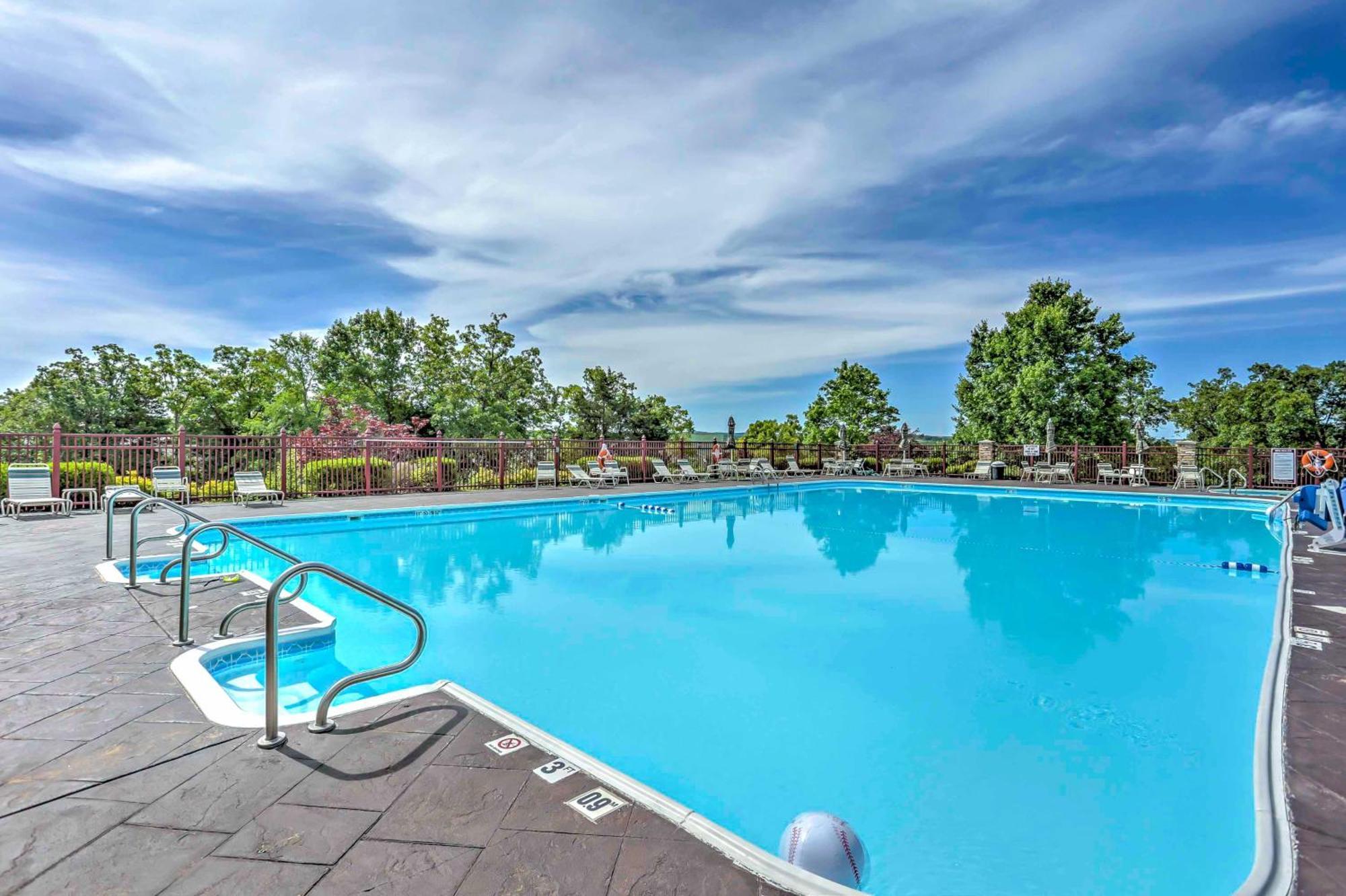 Ground-Floor Branson Condo With Community Perks ภายนอก รูปภาพ